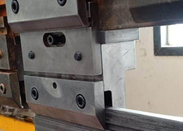 Press Brake Punch Adaptor Manufacturers in Gujarat, Suppliers and wholesalers in Gujarat| Raj Hightech Ventures Private Limited